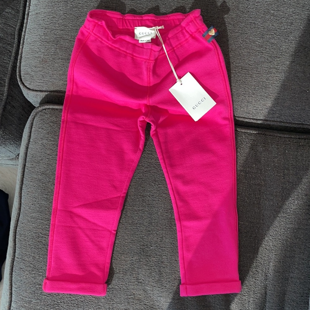 385.00 BRAND NEW TAGS GIRLS GUCCI SWEATPANTS HEART LOGO SIZE 36 MONTH